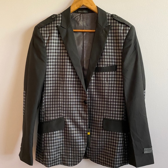 Men’s Jacket marked Armani no guarantee - Picture 2 of 10